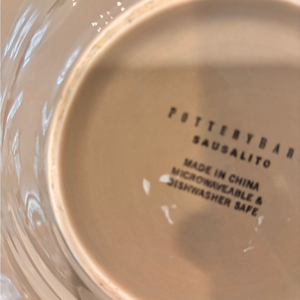 Pottery  barn Tan Sausalito cereal/soup bowls. - Picture 2 of 2